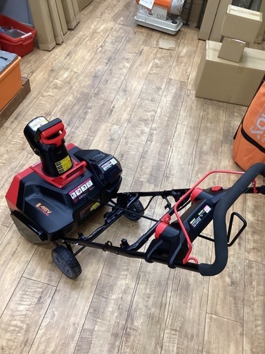 中古　電動除雪機　バッテリー、充電器付