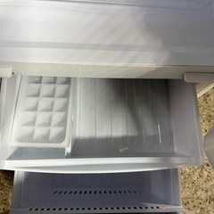 シャープ SHARP 冷蔵庫(幅48.0cm) 137L つけかえどっちもドア 2ドア ホワイト系 SJ-D14F-Wの画像