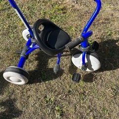 三輪車ラビット トライクの画像