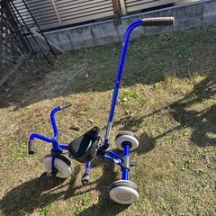 三輪車ラビット トライクの画像