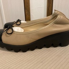 美品・ヒルズアヴェニューパンプスの画像