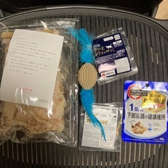 猫のフード、おやつ譲りますの画像