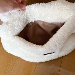 トートバッグ　ファー　ボア　もこもこ　冬　白の画像