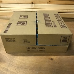 未使用品25個まとめて！TOSHIBAホワイトランプ100Wの画像