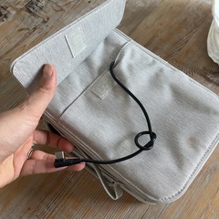 Combi コンビ おしりふき温め器 モバイルバッテリー対応のお出掛けモデルの画像