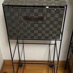 駒付き収納棚の画像