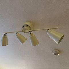 シーリングライト 照明 4灯 の画像