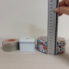 ピエールマルコリーニなどの空き缶3個の画像