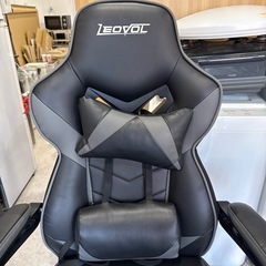 ゲーミングチェア　ブラックの画像