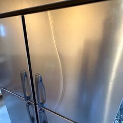 厨房機器　４面冷凍冷蔵庫あげます！の画像