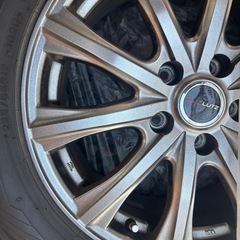 225/65R/17 スタッドレスタイヤ(ホイール付き)　SUVの画像