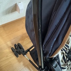 【価格相談　可】ベビーカー　アプリカの画像
