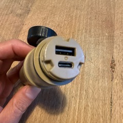 エレコム モバイルバッテリー NESTOUT 5000mAh 防水・防塵・耐衝撃の画像