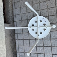 IKEA イケア　椅子　イス　ダイニングチェア　スツール　白　ホワイトの画像