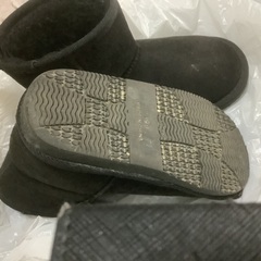 19㌢のショートブーツ、必要な方にお譲りします。の画像