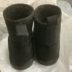 19㌢のショートブーツ、必要な方にお譲りします。の画像