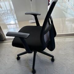 事務用いす　デスクワークチェアの画像