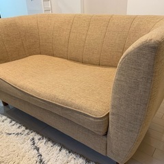 ソファー2人の画像