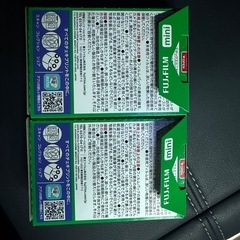 instax miniフィルムの画像