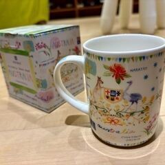 可愛い北きつねの箸置き(パズルになってます)と オーストラリアマグ1個とチャイナレトロなマグ2個の画像