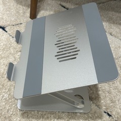 ノートPCスタンドの画像
