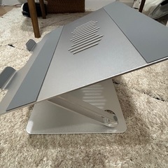 ノートPCスタンドの画像