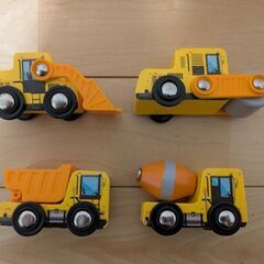 木製ビークル　重機の画像