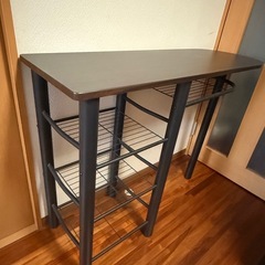 カウンターテーブルの画像