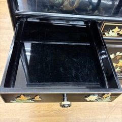 【ドリーム川西店限定】☆ジモティー見たよ割引☆ 螺鈿 収納棚 キャビネット  クリーニング済み 【2125680000020036】の画像