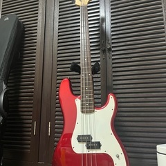Squire by fender affinity プレシジョンベース　レッドの画像