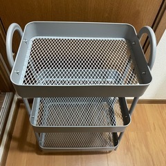 グレーの棚の画像