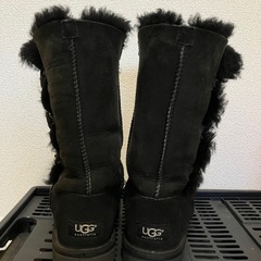 UGG アグ ムートンブーツ  ベイリーボタン トリプレット 22cm ブラックの画像