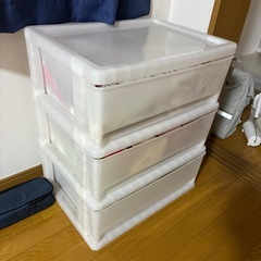 収納チェストの画像