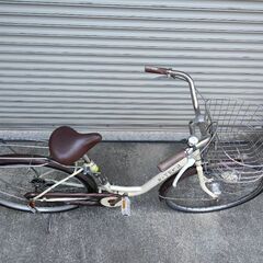 歳末処分価格！綺麗です。ステンレスハンドルオートライト自転車の画像