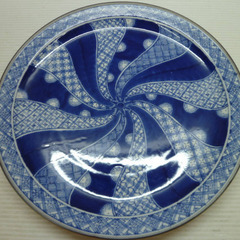 ★▲九谷焼 正峰 染付 皿 丸皿 大皿 盛皿 飾皿 絵皿 直径約31.5cm 和食器 石川県 伝統工芸 懐石道具 共箱 lの画像