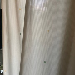 カーテンの画像