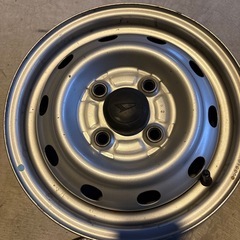 12インチ4穴鉄ホイールの画像