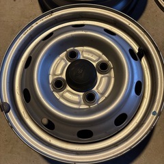 12インチ4穴鉄ホイールの画像