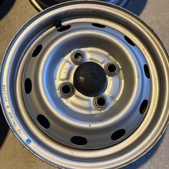 12インチ4穴鉄ホイールの画像