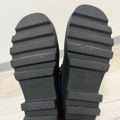 Charles&Keith　ブーツ　の画像