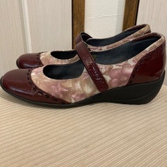 コンフォートクリニック・パンプスの画像