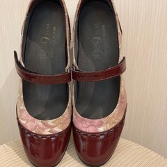 コンフォートクリニック・パンプスの画像