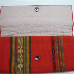 ☆▲北海道手織つむぎ　ユーカラ織　小物入れ　財布　長財布　布　織物　手織つむぎ　12cm×26cm　赤　レトロ　伝統工芸品　民芸品　iの画像