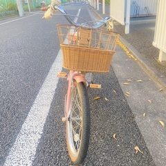 【ブリヂストンHACCHI】子供用自転車 ピンク 前カゴ付きの画像