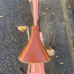 【ブリヂストンHACCHI】子供用自転車 ピンク 前カゴ付きの画像