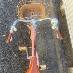 【ブリヂストンHACCHI】子供用自転車 ピンク 前カゴ付きの画像
