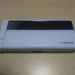 美品 ドコモ FOMA P-01E ガラケー 白ロムの画像