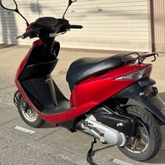 ⭐️ディオ低燃費FIモデル⭐️バッテリー・タイヤ・シート・プラグなどなど新品交換済みで快調⭐️50cc原付スクーター⭐️の画像