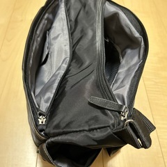 ゴールデンベア　ショルダーバックの画像