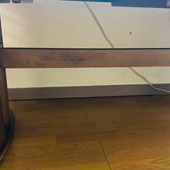 ダイニングテーブルの画像